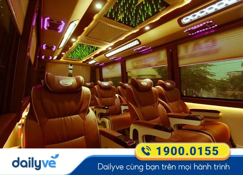Nội thất xe ghế 18 chỗ của xe Trường Sơn Nam Định - Sân bay Nội Bài