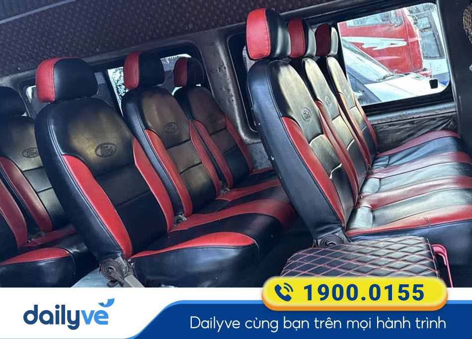 Nội thất xe ghế 16 chỗ của nhà xe Tấn Tài Gia Lai