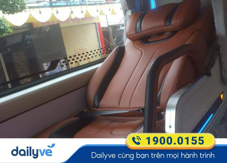 Nội thất xe Limousine 34 phòng của nhà xe Thanh Hùng Đà Nẵng