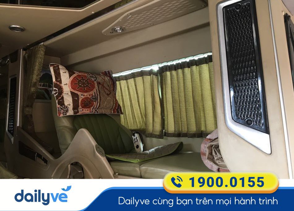 Tiện ích xe Limousine 32 phòng của nhà xe Sáu Bản Limousine