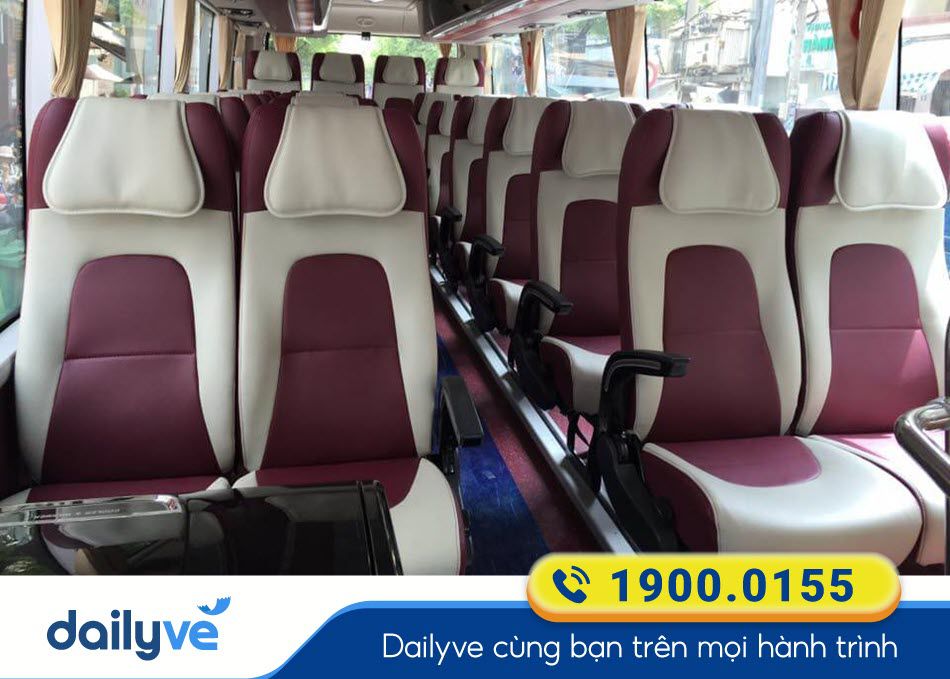 Dòng xe ghế 28 chỗ tiện nghi của nhà xe Võ Cúc Phương Đồng Nai